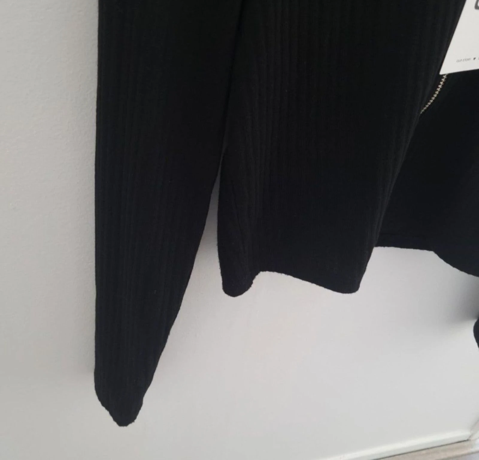 Nuevo con etiqueta: ONLY cárdigan negro acanalado con cremallera, talla M – photo 4